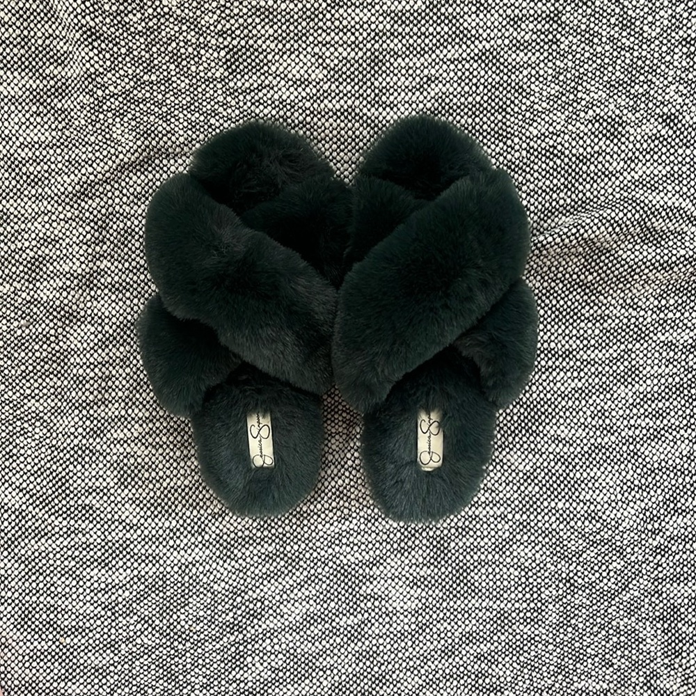 Jessica Simpson dark green slippers